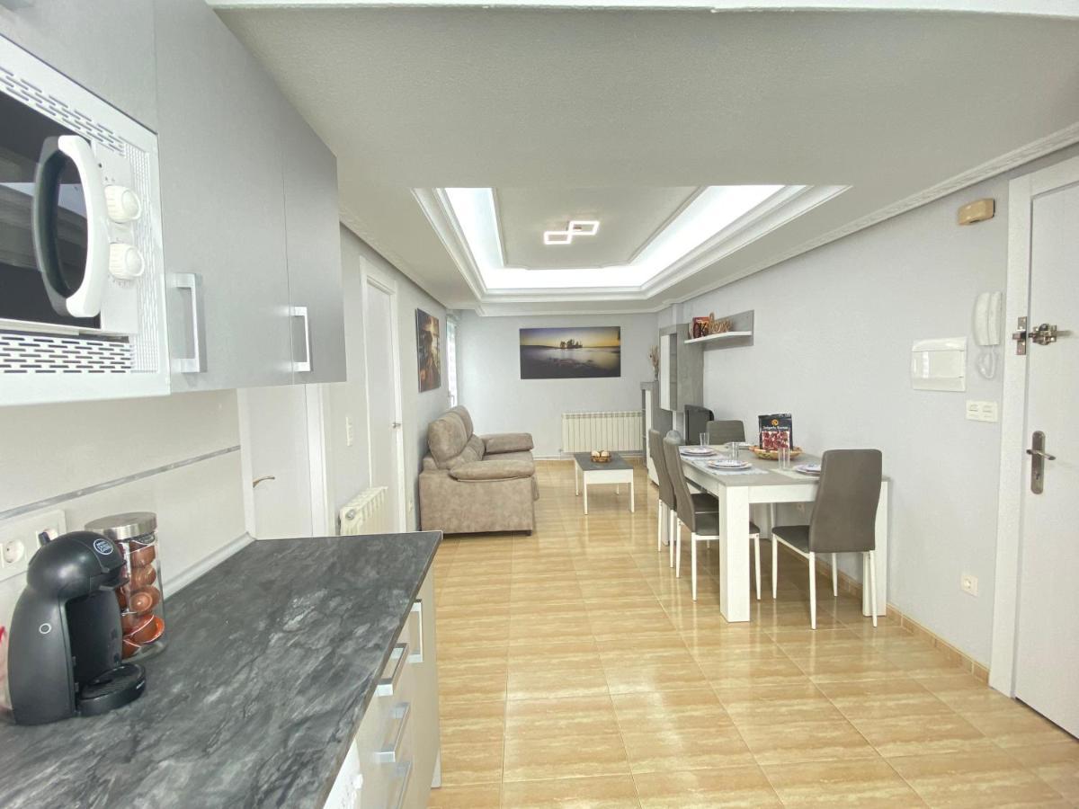 Vivienda En Pleno Centro! Calle Doctrinos 3 Salamanca Exterior photo